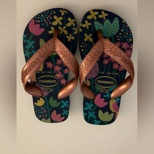 Havaianas Copper Strap Floral Flip Flops